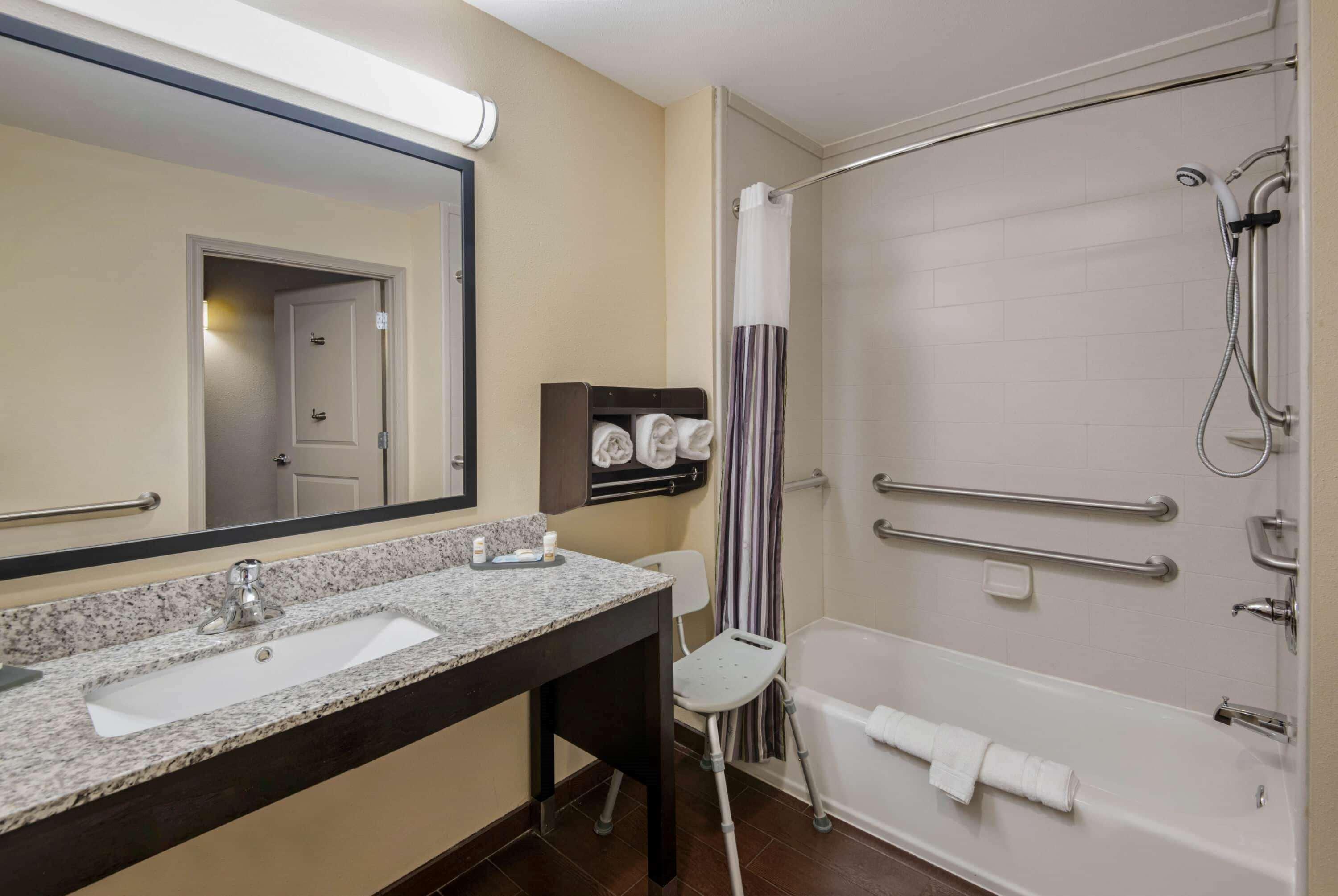 La Quinta Inn & Suites By Wyndham Durant Kültér fotó