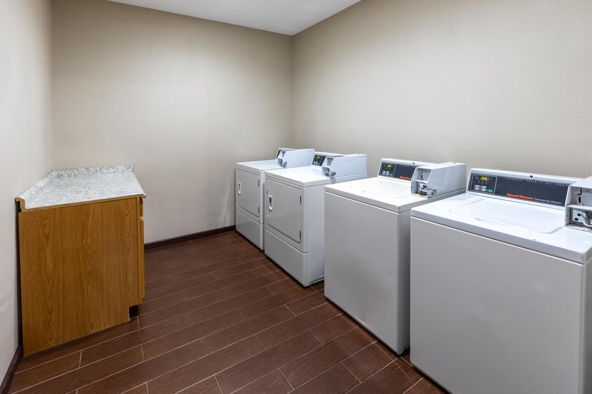 La Quinta Inn & Suites By Wyndham Durant Kültér fotó